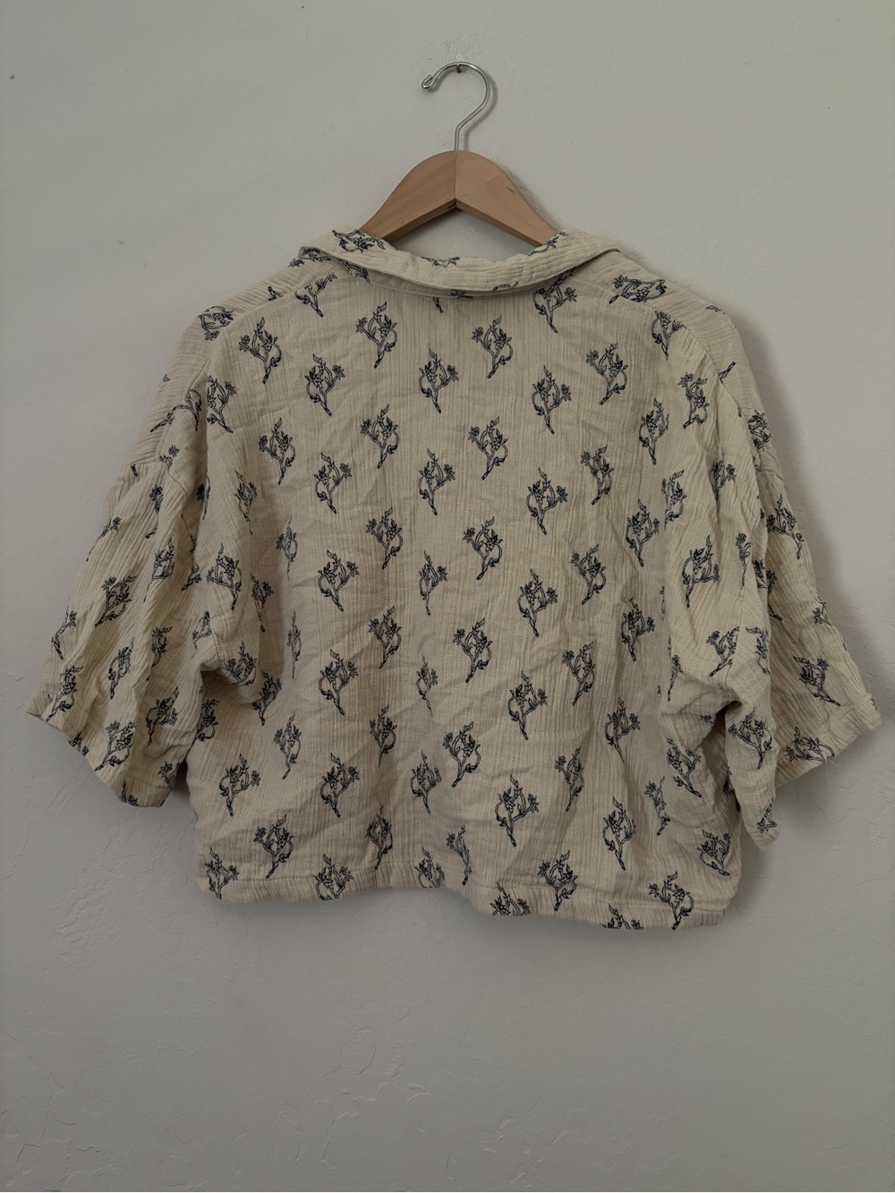 ZARA printed chiffon style button up top - Picture 7 of 10
